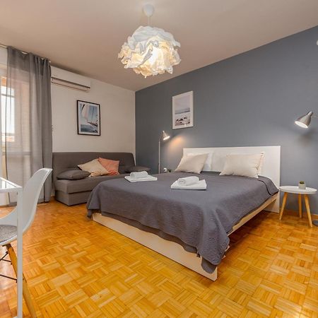 Apartment Angelina Free Public Parking Zara Esterno foto