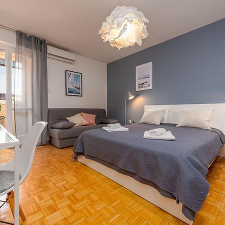 Apartment Angelina Free Public Parking Zara Esterno foto