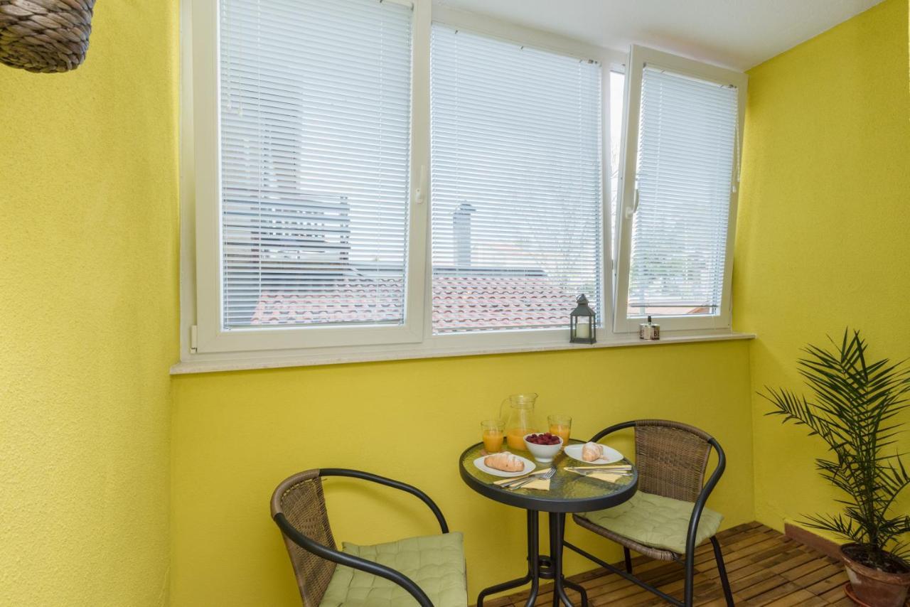 Apartment Angelina Free Public Parking Zara Esterno foto