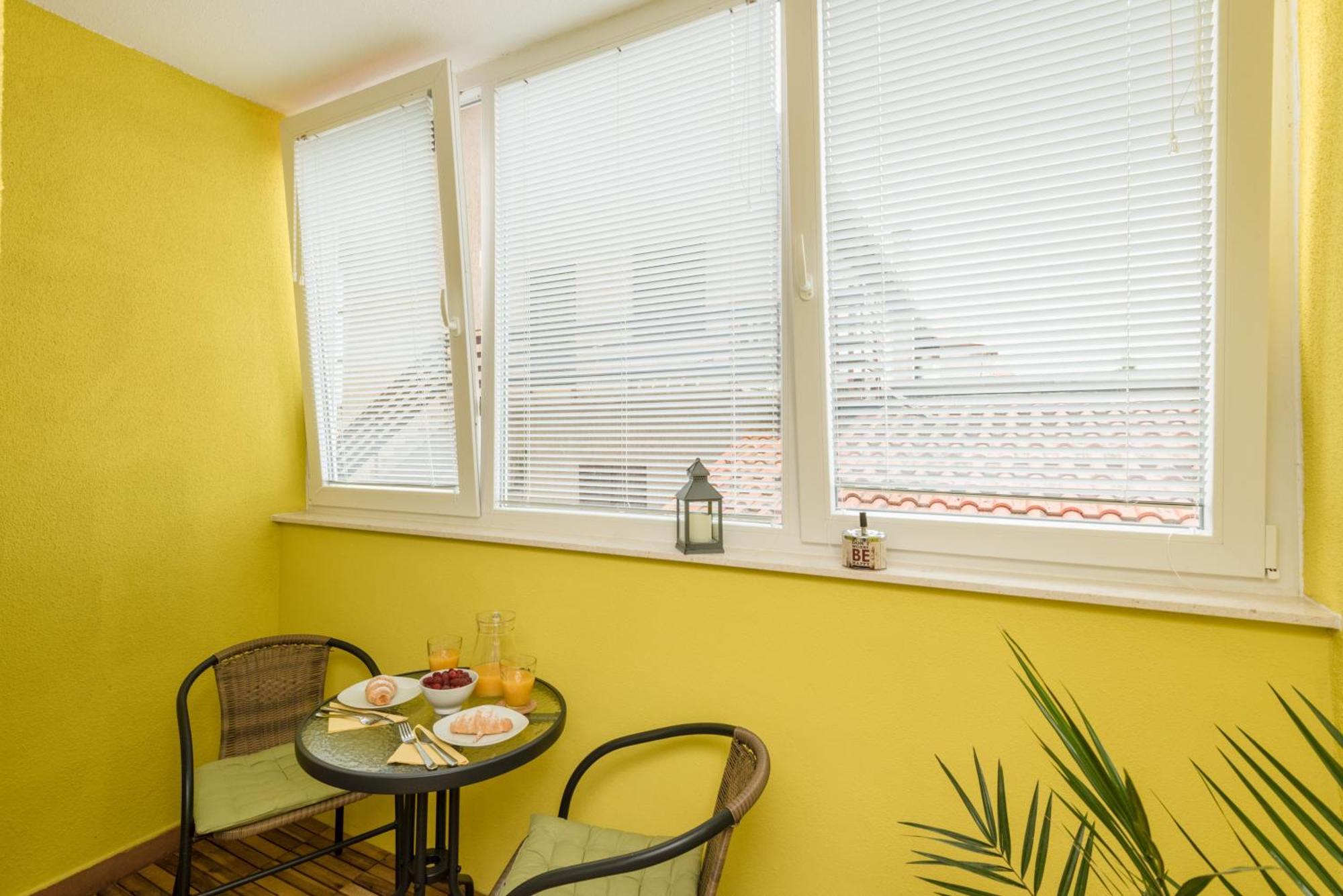 Apartment Angelina Free Public Parking Zara Esterno foto